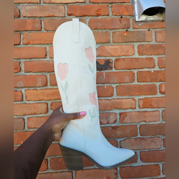 Universal Thread Cream Floral Western Boots – Size 6 - Picture 7 of 15